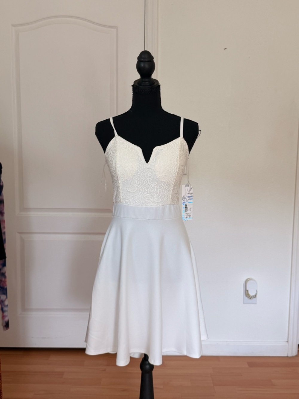 Almost Famous White Lace Bodice Fit and Flare Dress Size S NWT